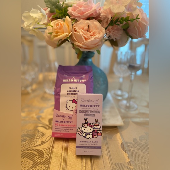 Hello Kitty bundle - Picture 3 of 4